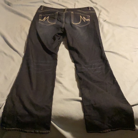 Maurices straight leg size 14 short jeans. - Picture 6 of 8